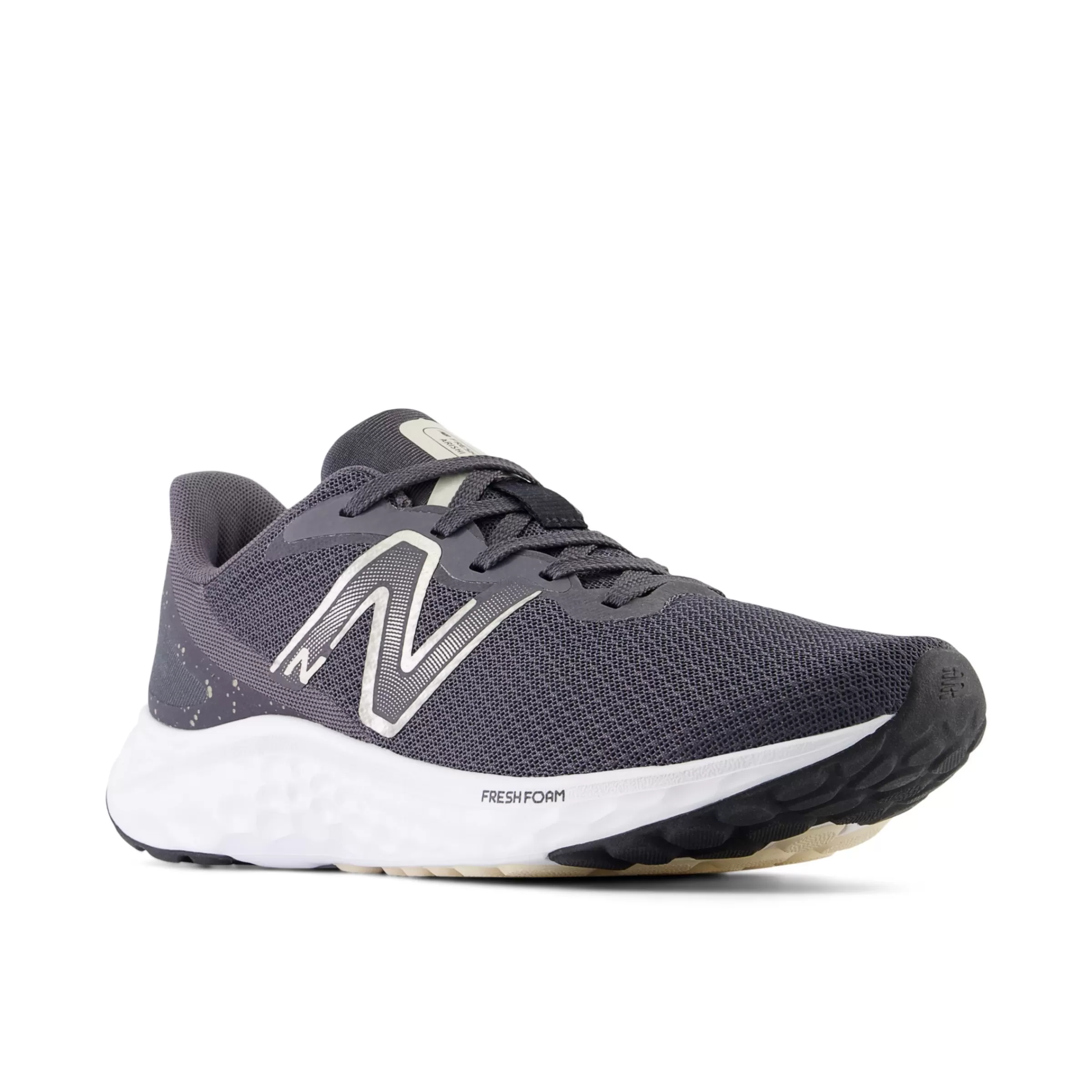 New Balance Chaussures Soldes-FreshFoamArishiV4 Magnet avec Team Cream et Light Gold Metallic