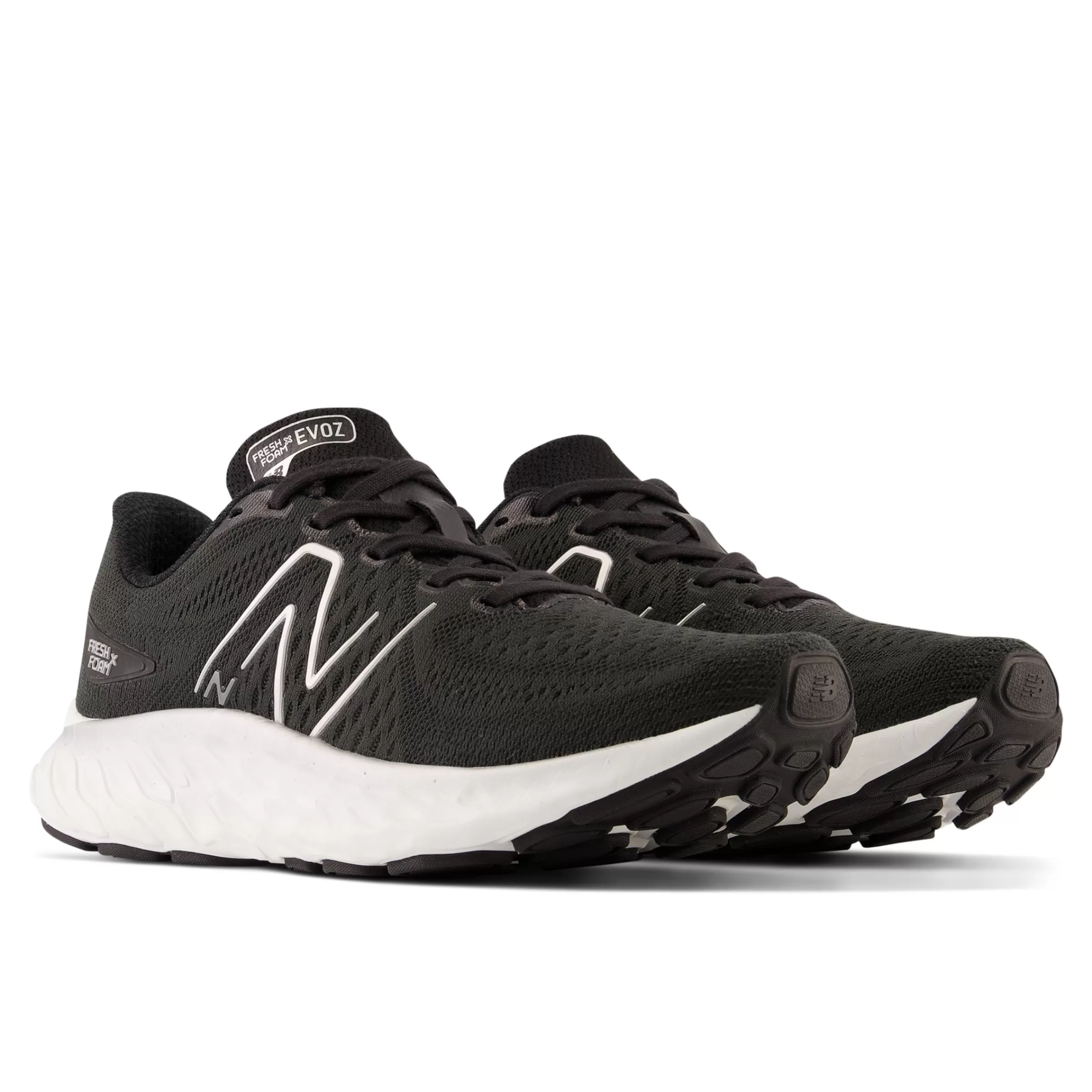 New Balance Chaussures de Running | Course de moyenne distance-FreshFoamXEVOZv3 Black avec Silver Metallic