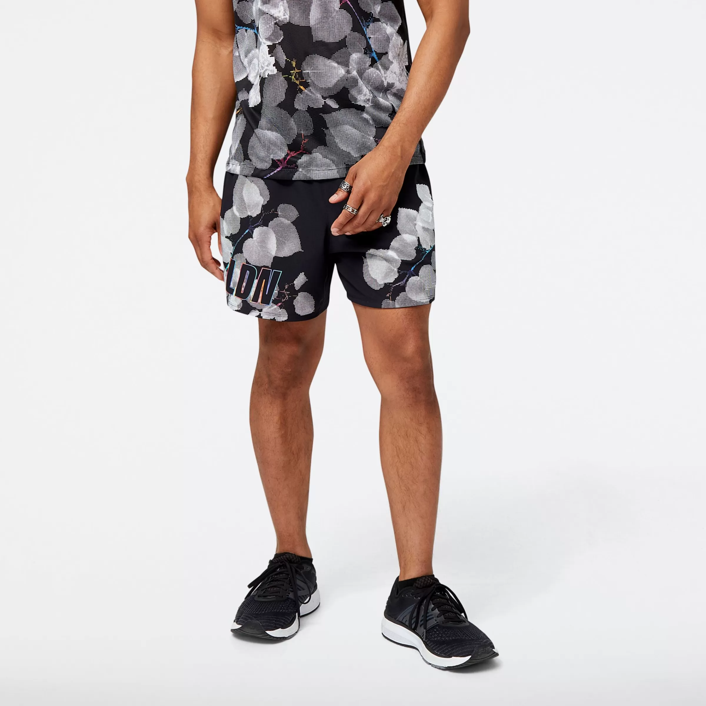 New Balance Shorts | Vêtements de Running-LondonEditionPrintedImpactRun5InchShort BLACK MULTI