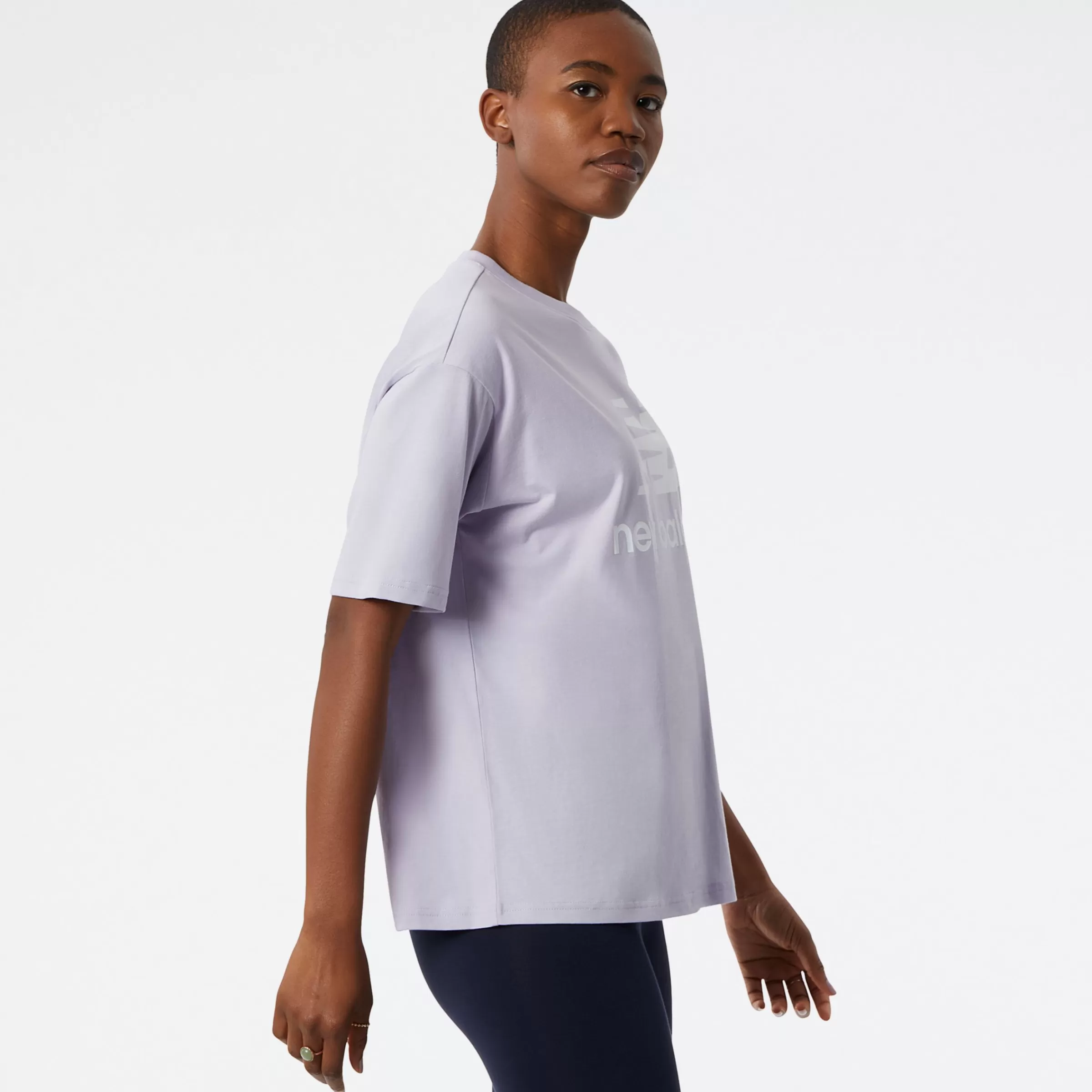 New Balance Tee-shirts et Débardeurs | Vêtements-T-ShirtNBEssentialsStackedLogo GREY VIOLET